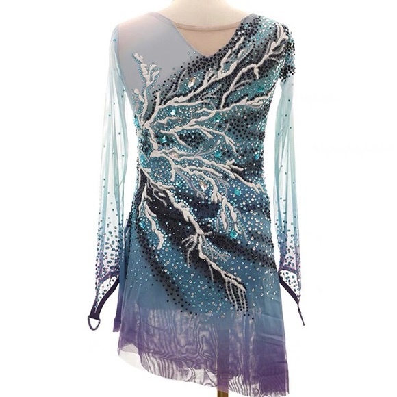 New Figure Skating Dress Size 8 (4~6T) with Hair Scrunchies 110~120cm - Picture 6 of 6